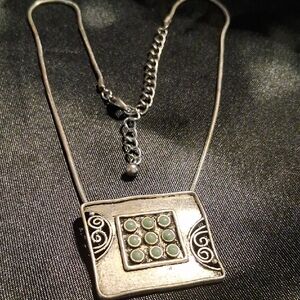 Vintage Modernist Silver and Green Pendant Necklace 22 In Long.